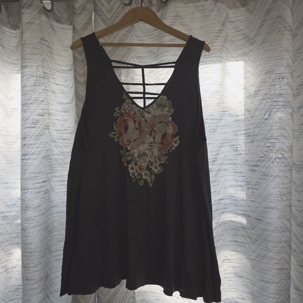 Floral Grey Sleeveless Top Torrid 2X